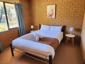 Individually decorated, individually furnished, soundproofing - Pomonal Cottages Grampians (Pomonal)