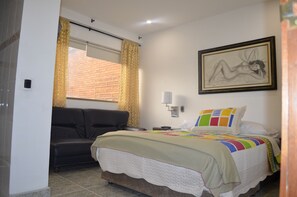 Junior-Doppelzimmer | Daunenbettdecken, Zustellbetten, kostenloses WLAN