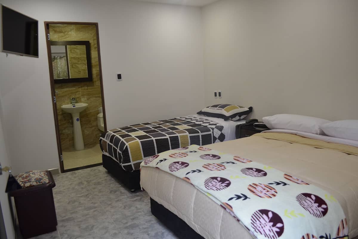 Habitación triple | Edredón, camas extra y wifi gratis