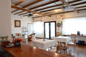 标准双人房 | 起居区