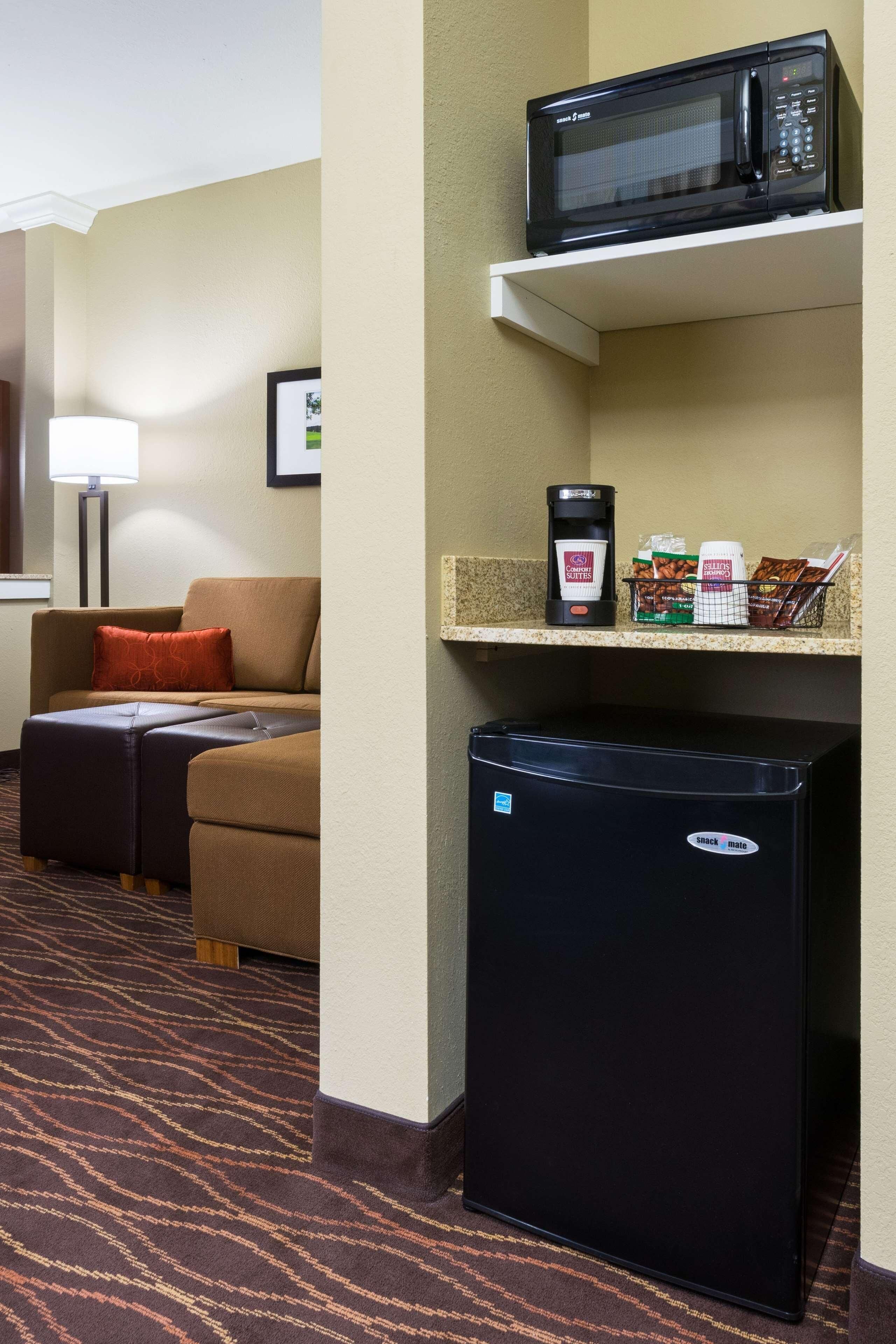 Desk, blackout drapes, iron/ironing board, free WiFi
