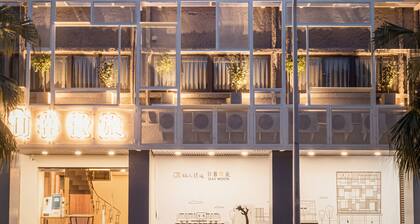 Traveller-Inn Day Moon Hotel