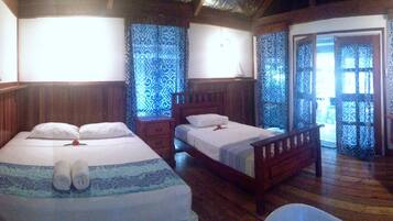 Iron/ironing board, WiFi