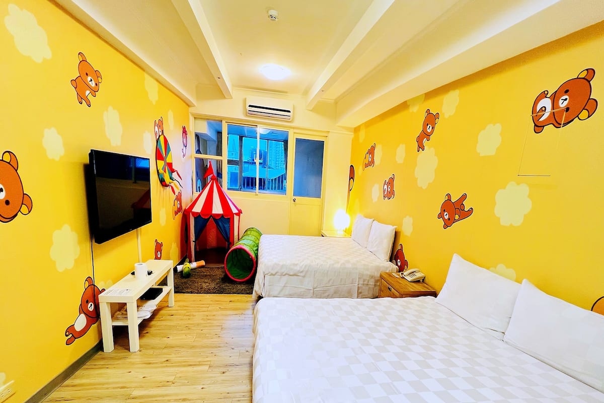 ห้องคอมฟอร์ทสำหรับสี่ท่าน | ตู้นิรภัยในห้องพัก, ผ้าม่านกันแสง, ห้องเก็บเสียง, Wi-Fi ฟรี
