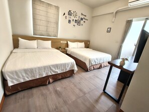 Quadruple Room | 1 bedroom, desk, blackout drapes, free WiFi - Success 66 B&B (Taitung)