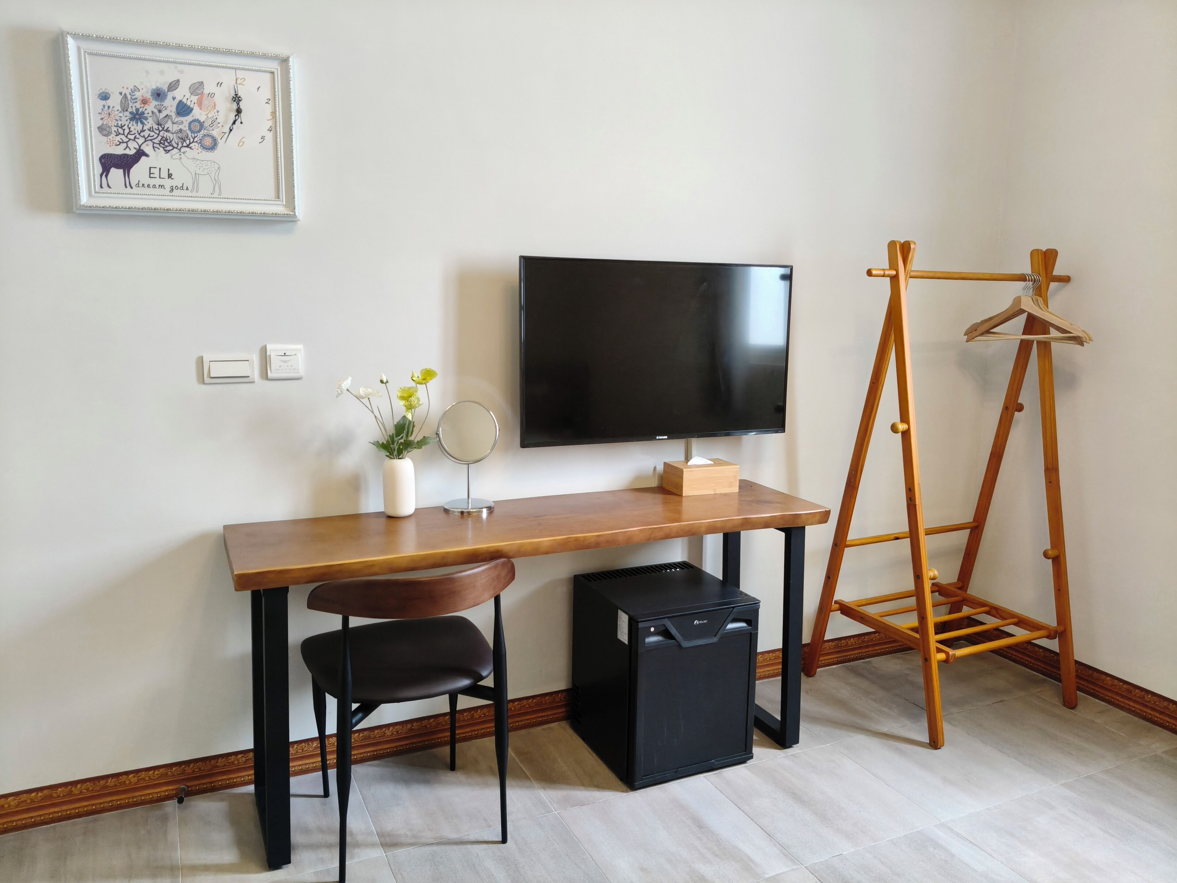 Quarto casal, 1 cama de casal | 1 quarto, escrivaninha, cortinas blackout, Wi-Fi de cortesia