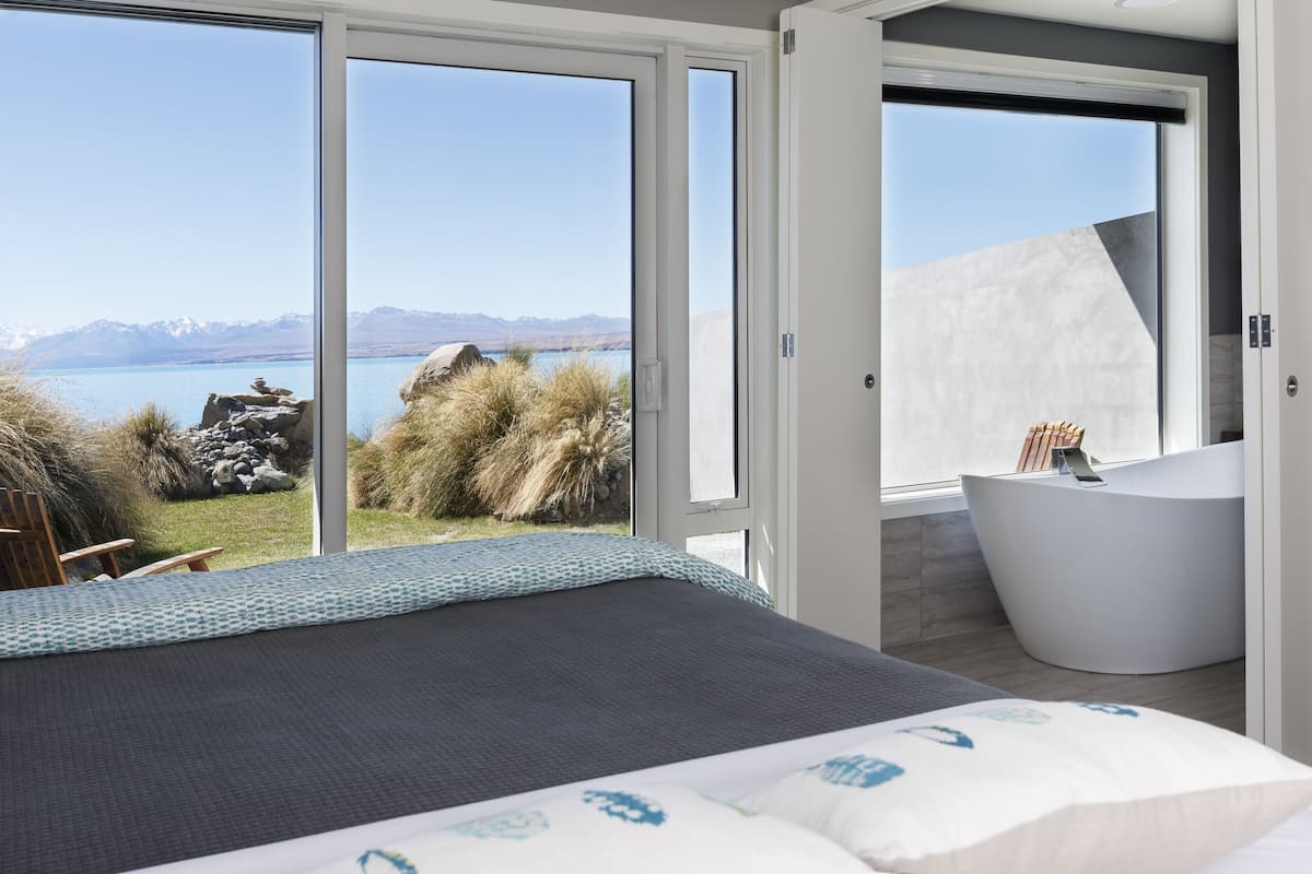 Quarto casal | Roupas de cama premium, quartos à prova de som, Wi-Fi de cortesia