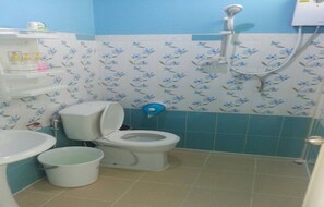 Bathroom - Dawn Of Happiness Nathai Garden Resort (Krabi)