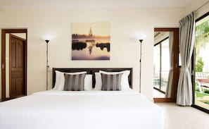 2 Bedrooms Villa with Private Pool and Hot Tub | 객실 내 금고, 책상, 암막 커튼, 다리미/다리미판