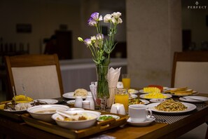 Petit déjeuner buffet compris tous les jours