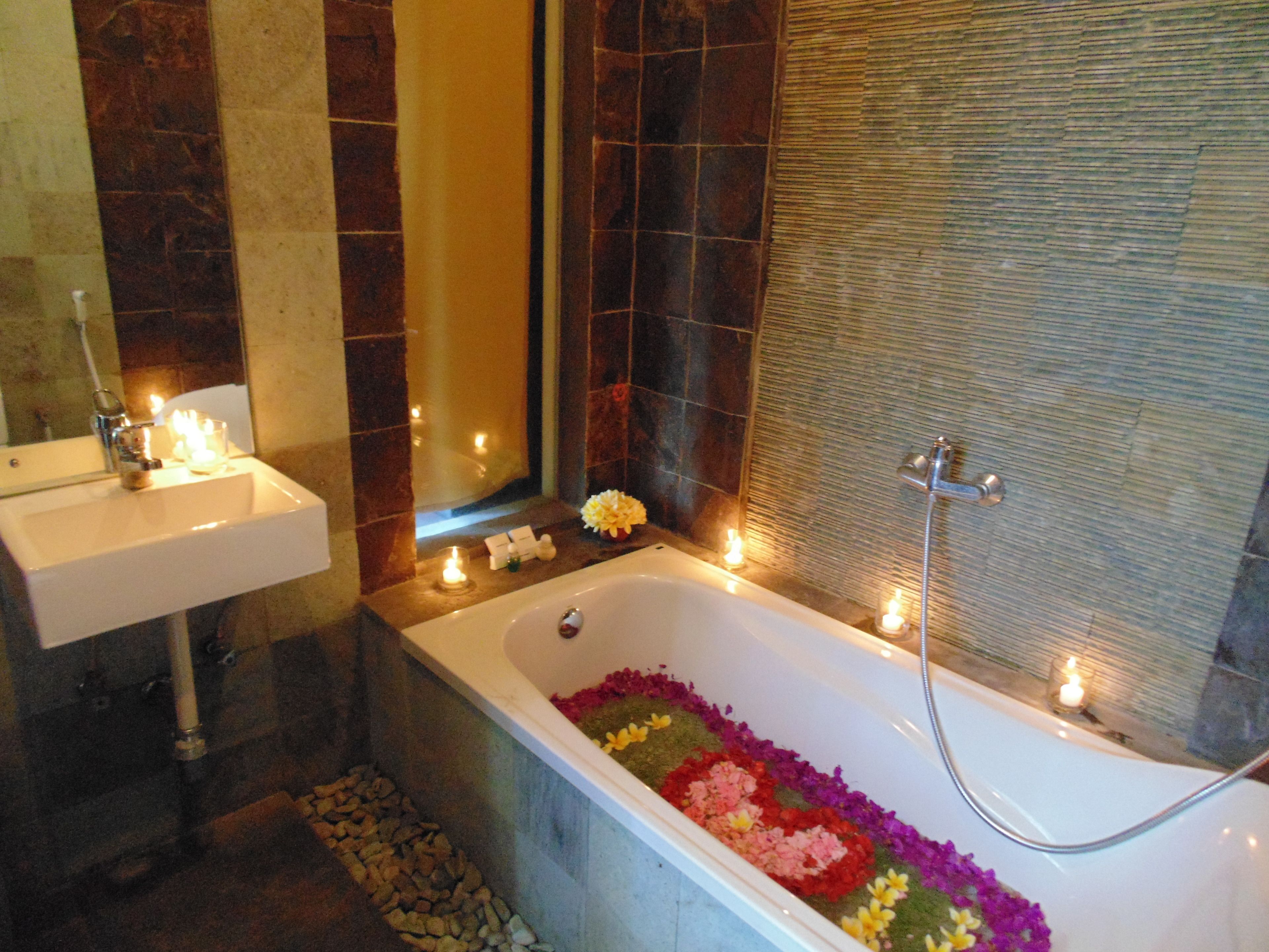 Villa, 1 Schlafzimmer, eigener Pool | Badezimmer | Duschwanne, kostenlose Toilettenartikel, Handtücher