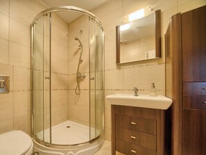 Apartment, 2 Bedrooms | Bathroom | Shower, hair dryer, towels - VisitZakopane Lemon Apartments (Zakopane)