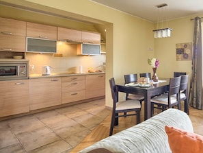 Apartment, 2 Schlafzimmer | Wohnzimmer