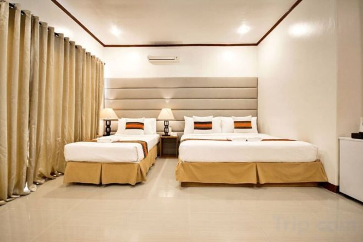 Superior Beachfront Room