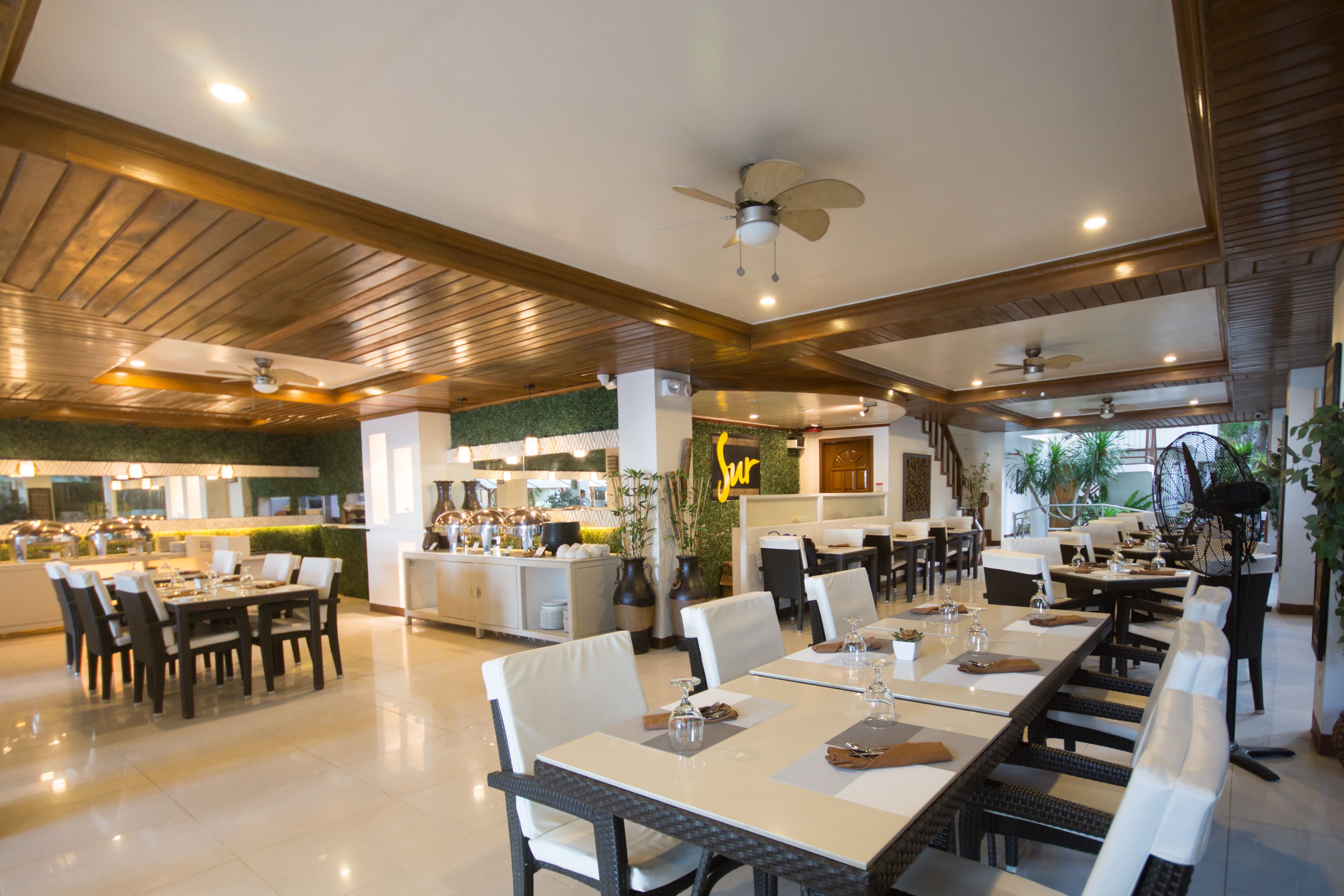 daily buffet breakfast (php 400 per person)
