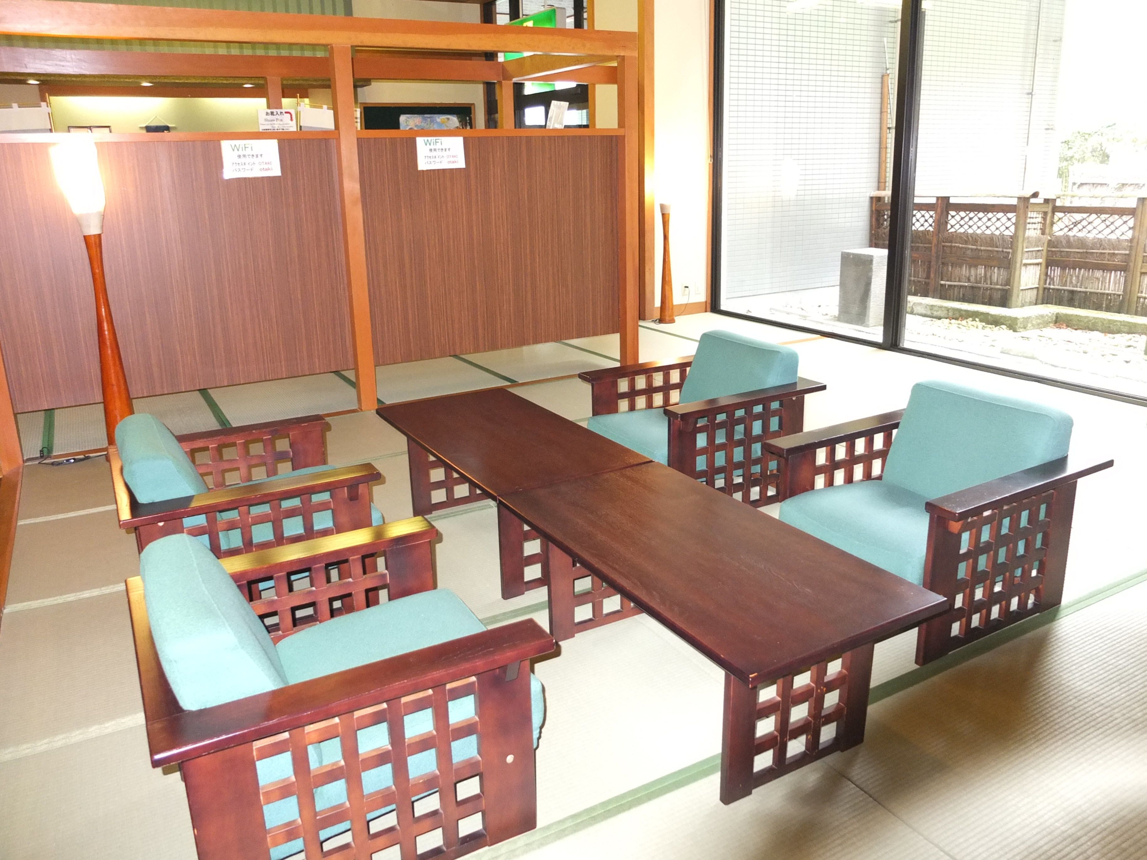 ロビー応接スペース