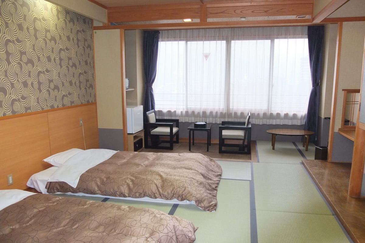 Superior Japanese Style Room (Room Only) | In-room safe, desk, bed sheets