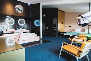 Quarto casal (Extra Large) | Frigobar, cofres nos quartos, escrivaninha, berços grátis