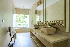 Bathroom - Nayla Boutique Villas Jimbaran (Jimbaran)