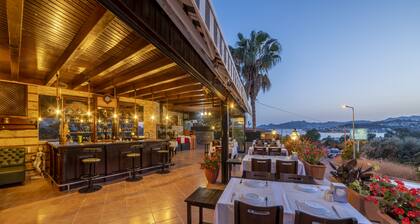 Queen Boutique Hotel