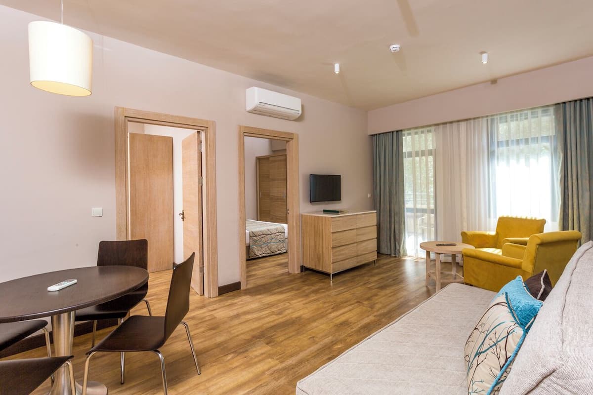 Living area | 42-inch LCD TV with satellite channels, TV