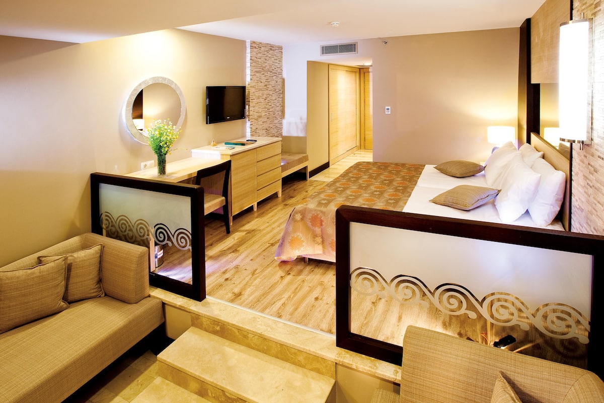 Articles gratuits dans le mini-bar, coffres-forts dans les chambres