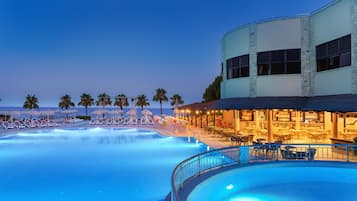 2 outdoor pools, pool umbrellas, pool loungers