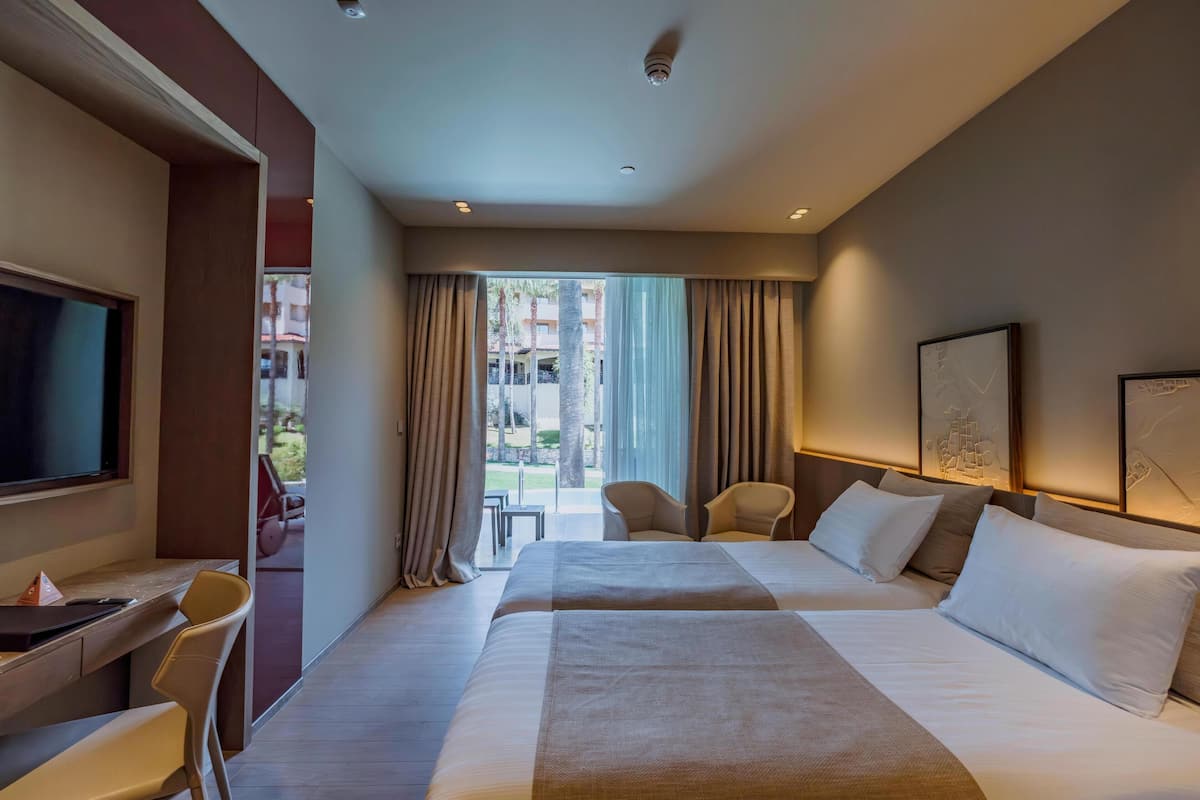 Standard Room, Private Pool, Pool View