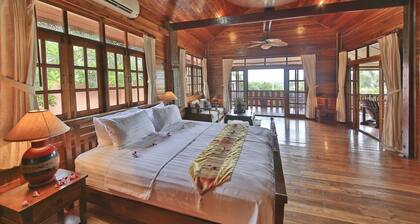 Presidential Thai Villa