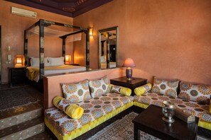 Suite | Select Comfort beds, minibar, in-room safe, blackout drapes