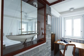 Deluxe Double Room, Balcony, Lake View (Maritime style)
