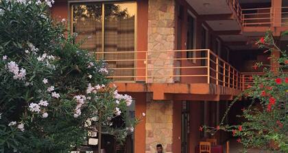 Zan-Seyoum Hotel