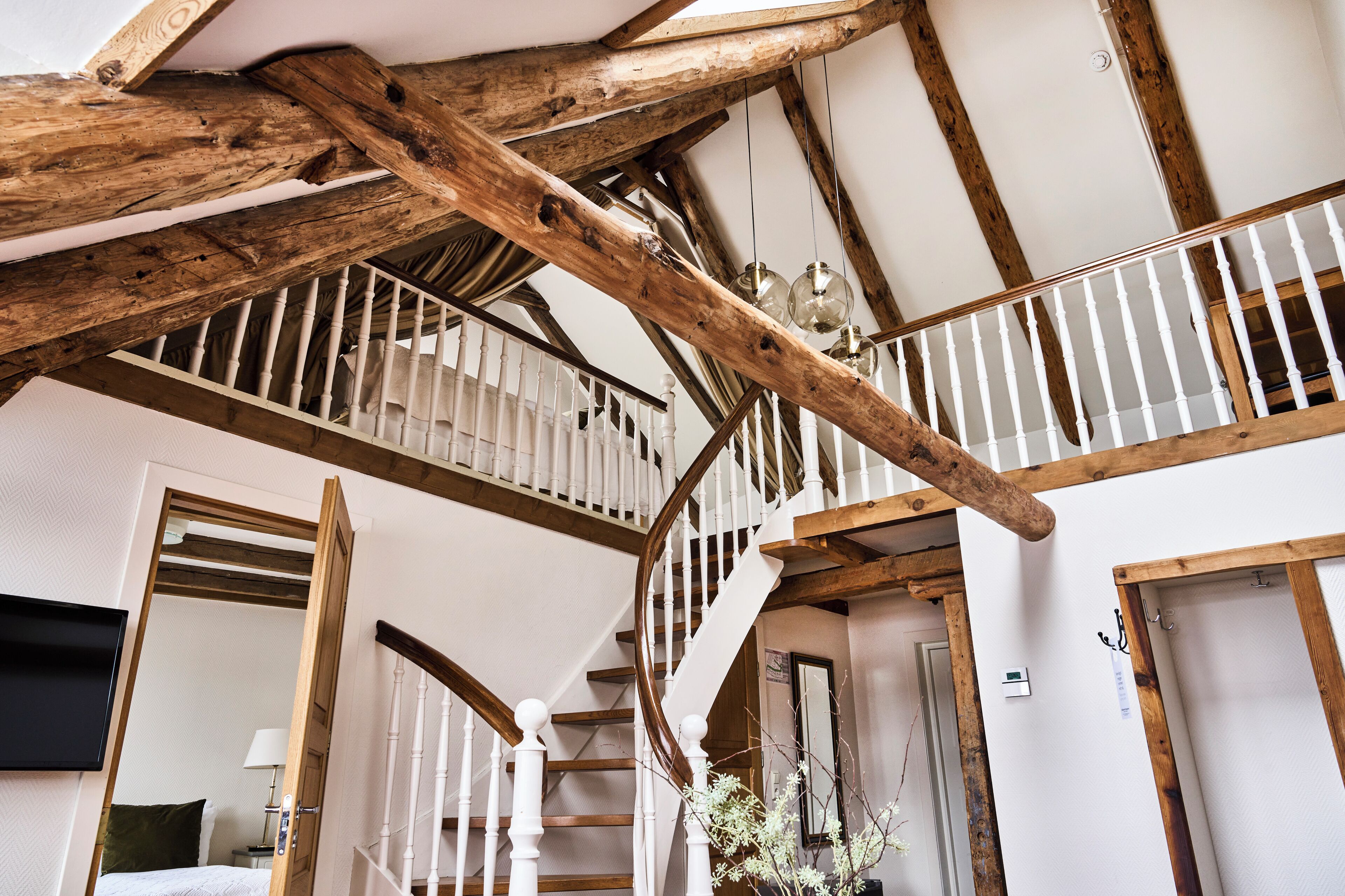 Suite (The Barrel Factory) | Pillowtop beds, iron/ironing board, cribs/infant beds, free WiFi