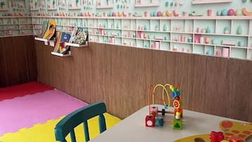 Children’s play area – indoor