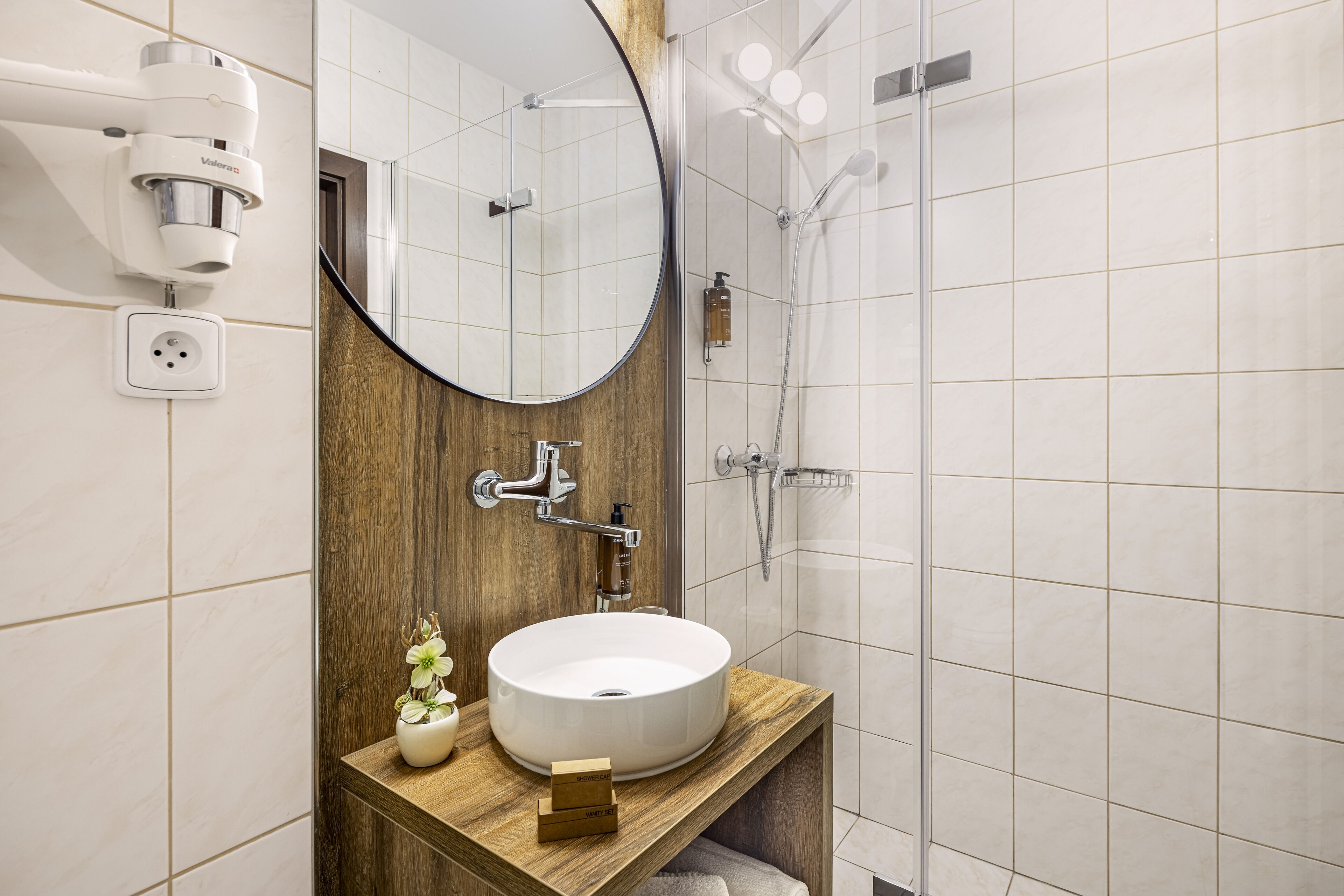 Chambre Supérieure | Salle de bain
