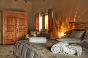 Double Room, Tower (Chambre Côté Tour_5) | Premium bedding, desk, soundproofing, iron/ironing board
