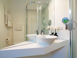 Comfort Single Room, 1 Bedroom, Non Smoking | Bathroom