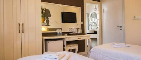 Premium bedding, minibar, in-room safe, desk