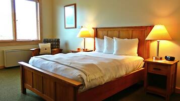 Laptop workspace, iron/ironing board, free cribs/infant beds