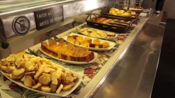 Petit déjeuner buffet compris tous les jours
