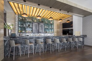Bar (on property) - Courtyard by Marriott Chihuahua (Chihuahua)