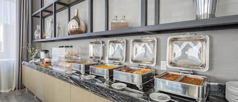 Buffet déjeuner (250 MXN par personne)