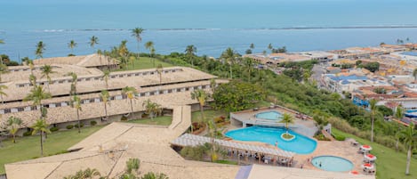 3 outdoor pools