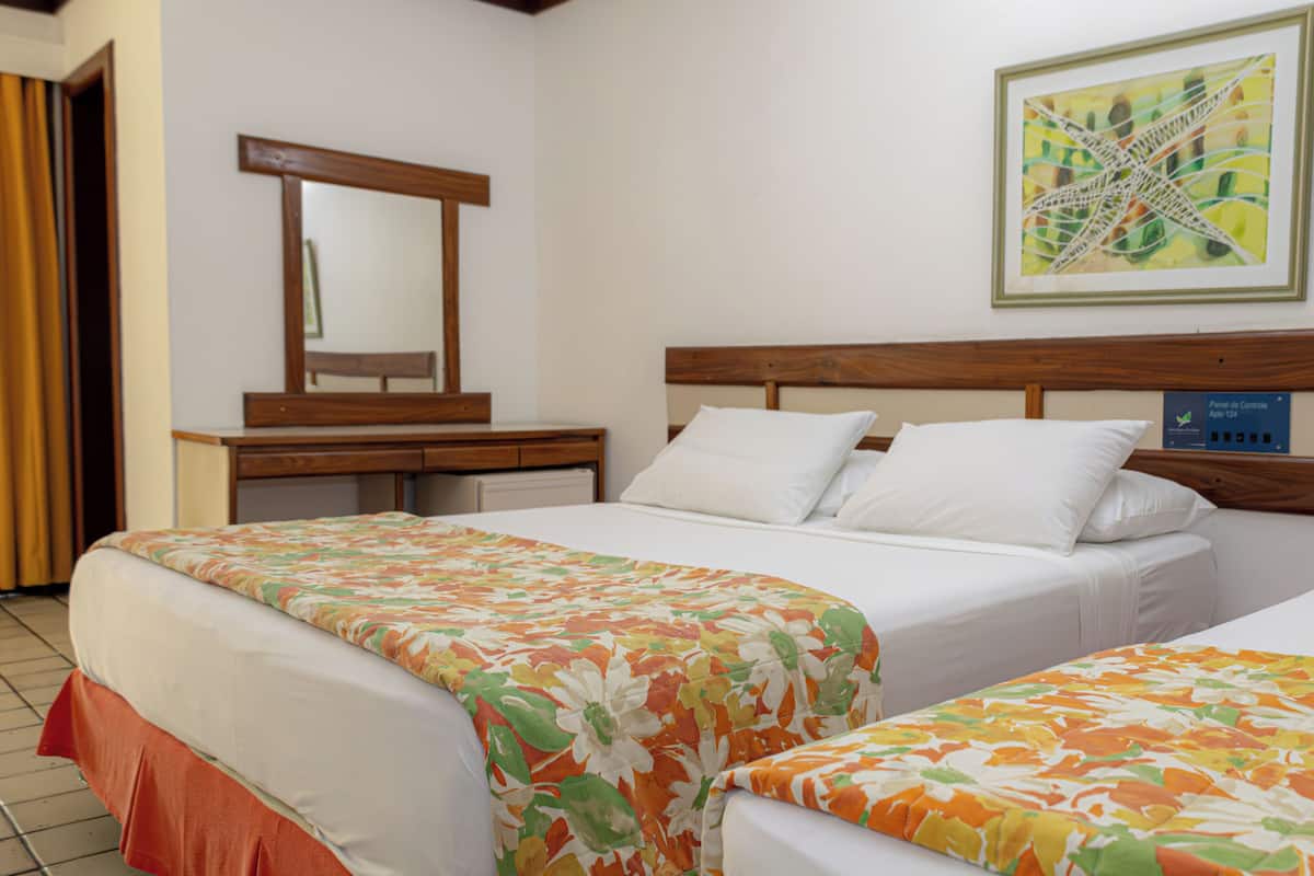 Superior Room, Garden View | Room amenity