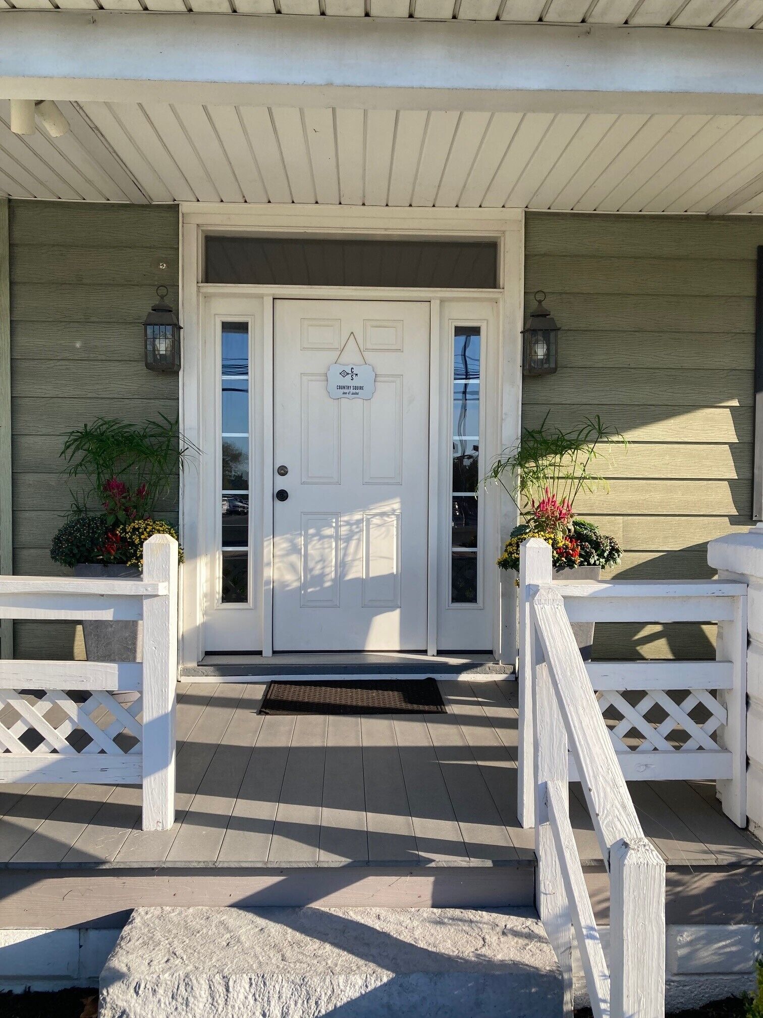 Individually decorated, individually furnished, desk, laptop workspace