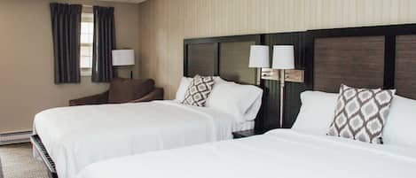 1 habitación, decoración personalizada, muebles diferentes y escritorio