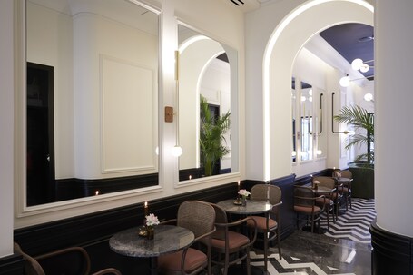 Villa Brown Ermou Hotel, a member of Brown Hotels - Image 8