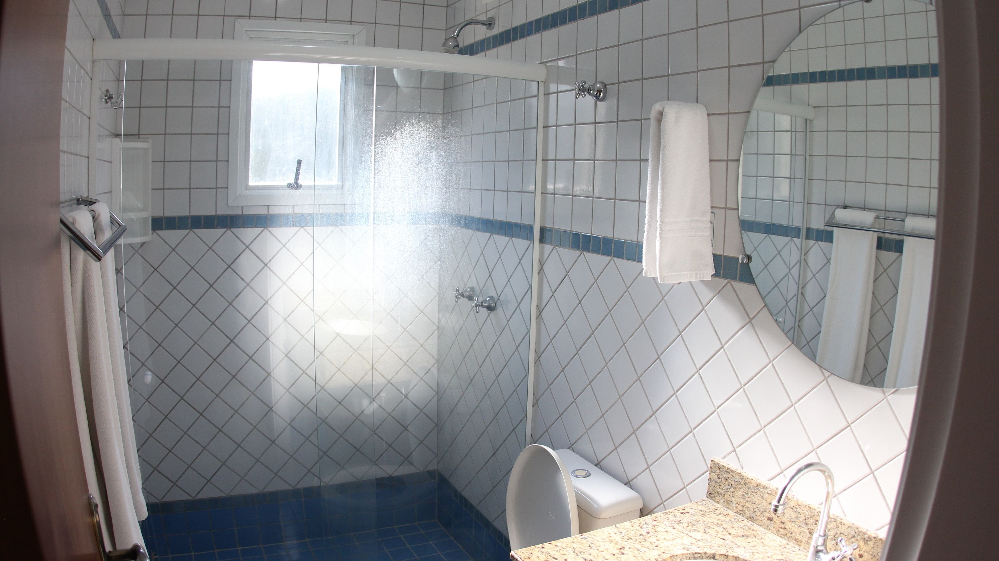 shower, free toiletries, towels