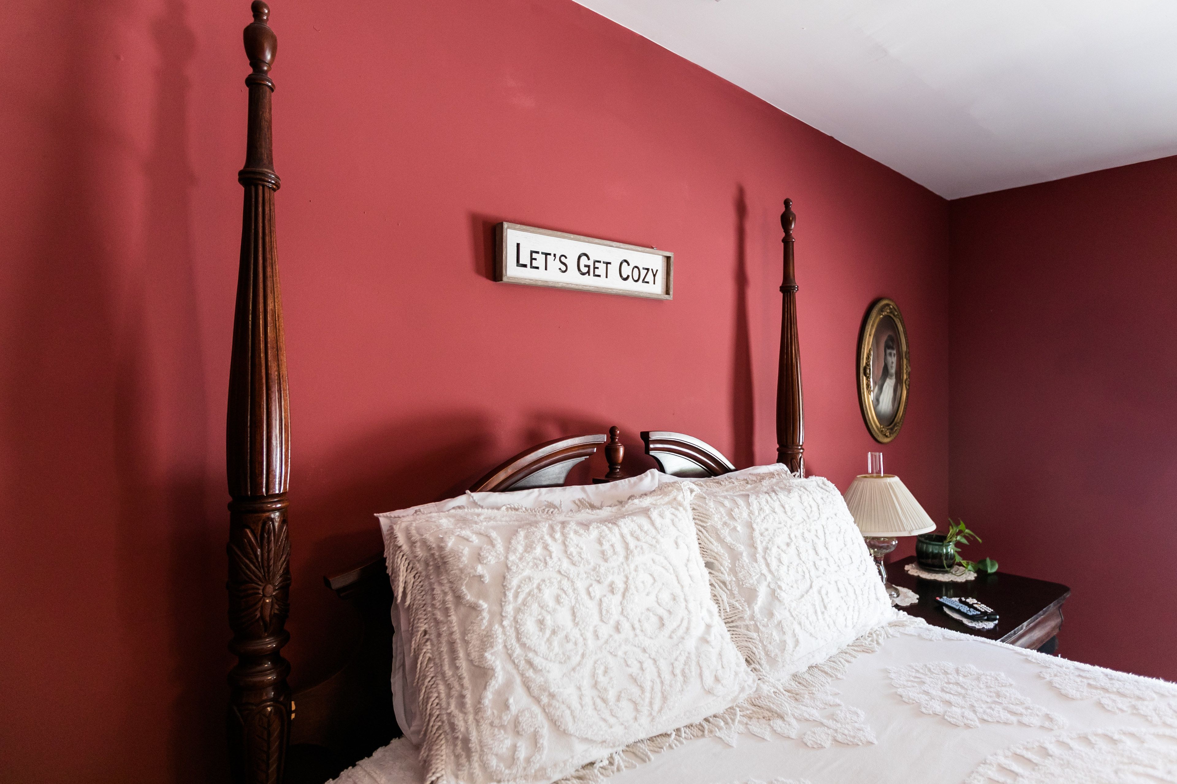 Annie Laurie Room | Egyptian cotton sheets, premium bedding, individually decorated