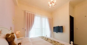 Double Room | 5 bedrooms, individually decorated, individually furnished, desk - Bear house (Hengchun)
